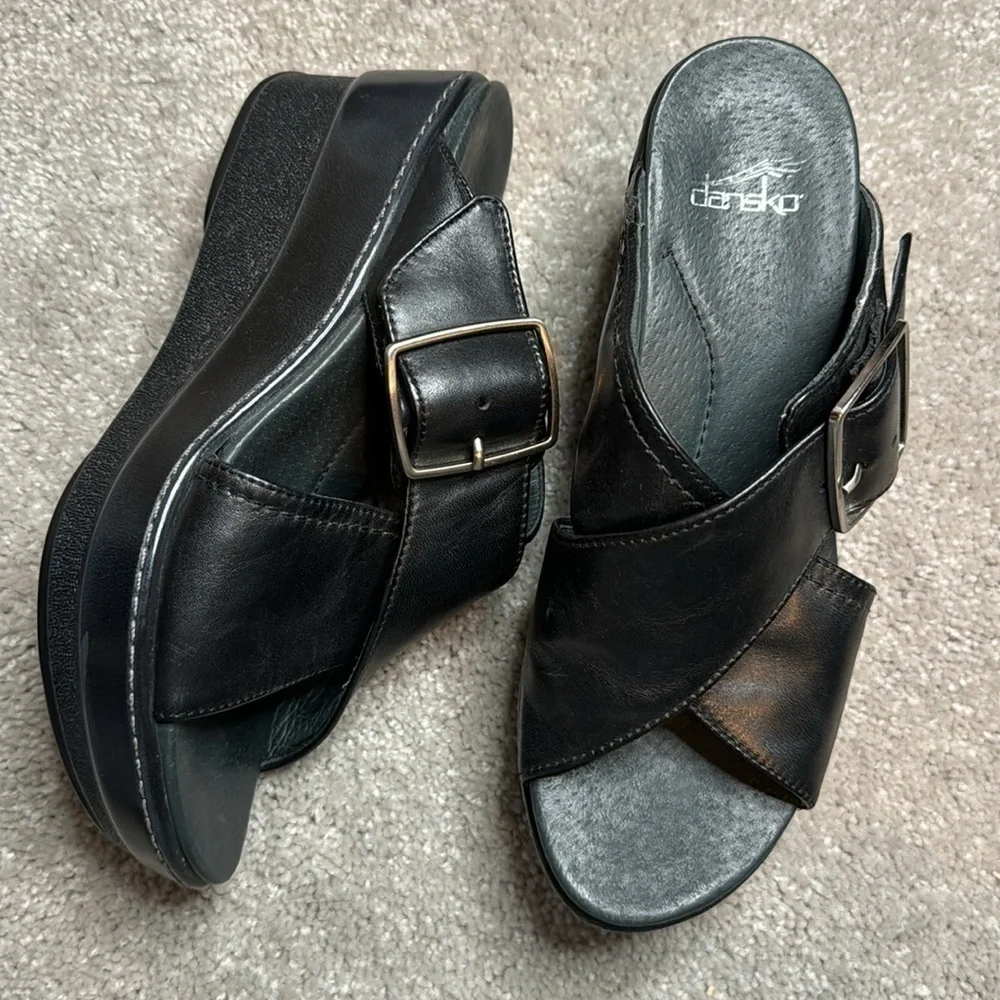 Dansko Buckle Cross Strap Black Leather Wedge Platform Sandal EU 36 US 6.5 - 7 - Picture 4 of 10